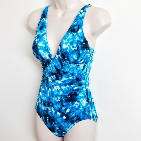 🆕 Coastal Blue tie dye padded one piece sw… - Picture 2 of 11